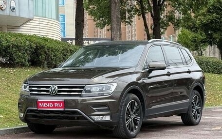 Volkswagen Tiguan II, 2021 год, 2 690 000 рублей, 1 фотография