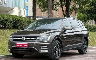 Volkswagen Tiguan II, 2021 год, 2 690 000 рублей, 1 фотография