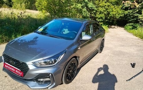Hyundai Solaris II рестайлинг, 2019 год, 1 900 000 рублей, 10 фотография