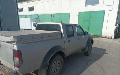 Nissan NP300, 2012 год, 820 000 рублей, 5 фотография