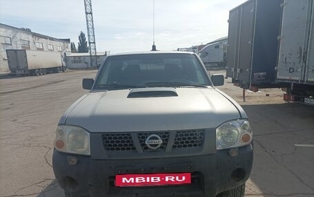 Nissan NP300, 2012 год, 820 000 рублей, 2 фотография