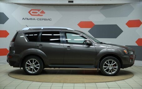 Mitsubishi Outlander III рестайлинг 3, 2010 год, 1 090 000 рублей, 4 фотография