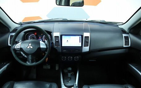 Mitsubishi Outlander III рестайлинг 3, 2010 год, 1 090 000 рублей, 12 фотография