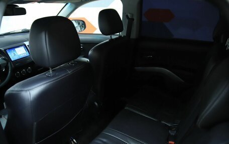 Mitsubishi Outlander III рестайлинг 3, 2010 год, 1 090 000 рублей, 11 фотография
