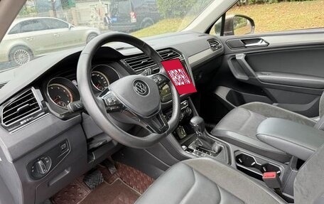 Volkswagen Tiguan II, 2021 год, 2 690 000 рублей, 7 фотография