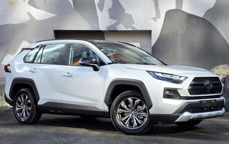 Toyota RAV4, 2025 год, 4 300 000 рублей, 3 фотография
