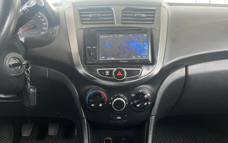 Hyundai Solaris II рестайлинг, 2011 год, 499 000 рублей, 7 фотография