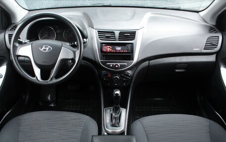 Hyundai Solaris II рестайлинг, 2015 год, 1 120 000 рублей, 7 фотография