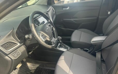 Hyundai Solaris II рестайлинг, 2018 год, 999 000 рублей, 11 фотография