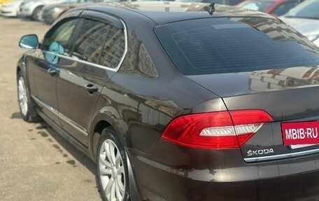 Skoda Superb III рестайлинг, 2013 год, 925 000 рублей, 5 фотография