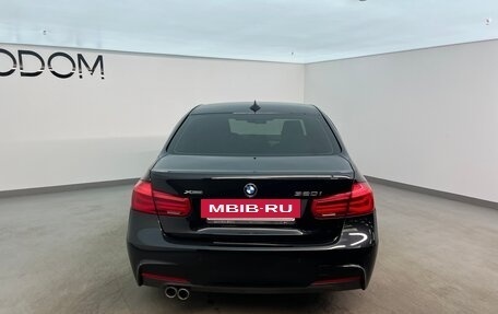BMW 3 серия, 2018 год, 2 990 000 рублей, 4 фотография