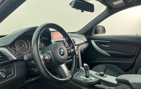 BMW 3 серия, 2018 год, 2 990 000 рублей, 10 фотография