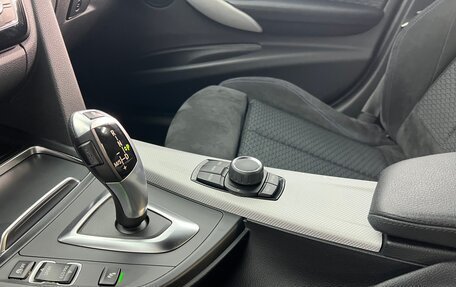 BMW 3 серия, 2018 год, 2 990 000 рублей, 17 фотография