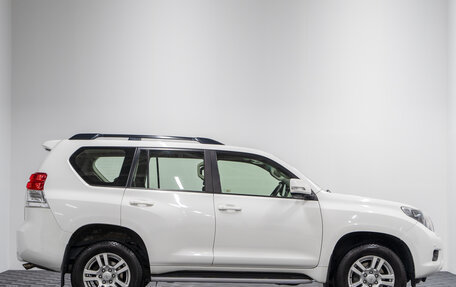 Toyota Land Cruiser Prado 150 рестайлинг 2, 2012 год, 3 490 000 рублей, 6 фотография