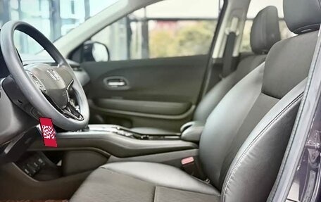 Honda Vezel, 2022 год, 1 570 000 рублей, 14 фотография