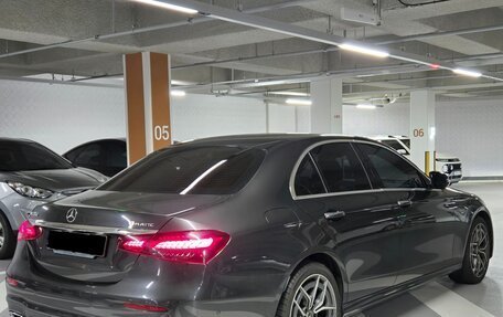 Mercedes-Benz E-Класс, 2022 год, 4 830 000 рублей, 5 фотография