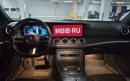 Mercedes-Benz E-Класс, 2022 год, 4 830 000 рублей, 6 фотография