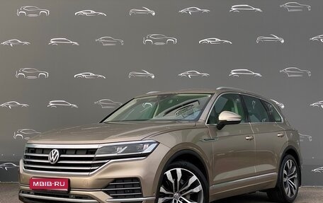 Volkswagen Touareg III, 2019 год, 3 327 800 рублей, 1 фотография