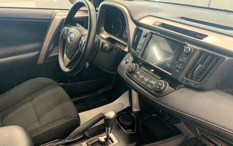 Toyota RAV4, 2019 год, 3 000 000 рублей, 7 фотография