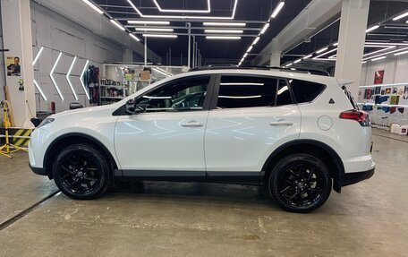 Toyota RAV4, 2019 год, 3 000 000 рублей, 5 фотография