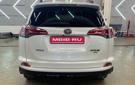 Toyota RAV4, 2019 год, 3 000 000 рублей, 6 фотография