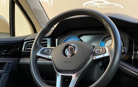 Volkswagen Touareg III, 2019 год, 3 327 800 рублей, 22 фотография