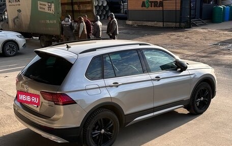 Volkswagen Tiguan II, 2019 год, 2 899 000 рублей, 3 фотография