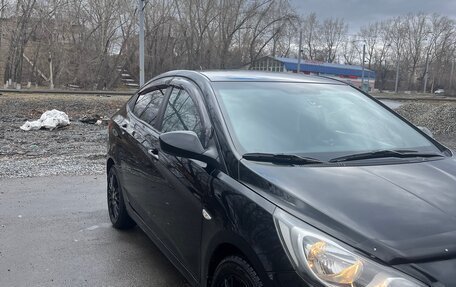 Hyundai Solaris II рестайлинг, 2012 год, 920 000 рублей, 7 фотография
