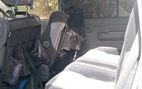 Toyota Land Cruiser Prado 70, 1992 год, 2 000 000 рублей, 8 фотография