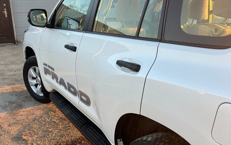 Toyota Land Cruiser Prado 150 рестайлинг 2, 2021 год, 4 920 000 рублей, 2 фотография