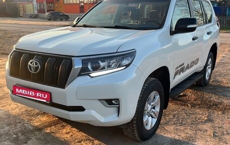 Toyota Land Cruiser Prado 150 рестайлинг 2, 2021 год, 4 920 000 рублей, 15 фотография