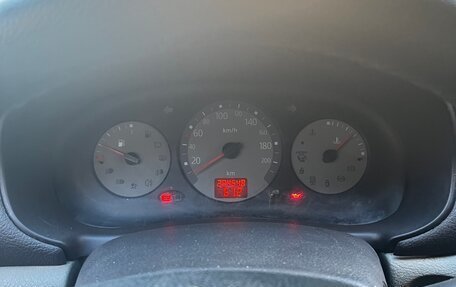 Renault Symbol I, 2003 год, 280 000 рублей, 2 фотография