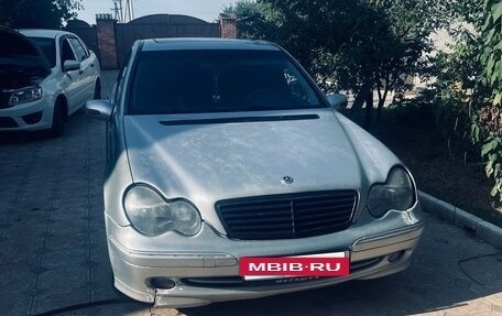 Mercedes-Benz C-Класс, 2001 год, 230 000 рублей, 4 фотография