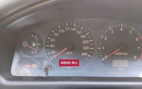 Toyota Avensis III рестайлинг, 1998 год, 187 000 рублей, 4 фотография