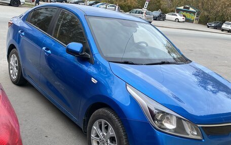 KIA Rio IV, 2017 год, 900 000 рублей, 3 фотография