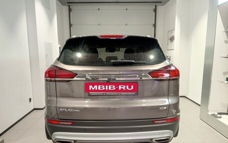 Geely Atlas, 2023 год, 1 969 000 рублей, 5 фотография