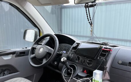 Volkswagen Transporter T5 рестайлинг, 2007 год, 1 300 000 рублей, 8 фотография