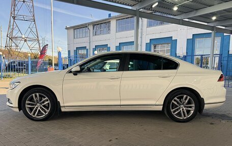 Volkswagen Passat B8 рестайлинг, 2017 год, 1 800 000 рублей, 2 фотография