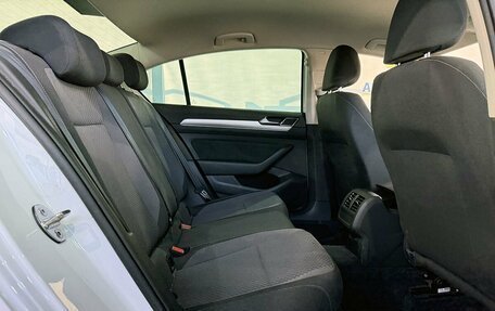 Volkswagen Passat B8 рестайлинг, 2017 год, 1 800 000 рублей, 12 фотография