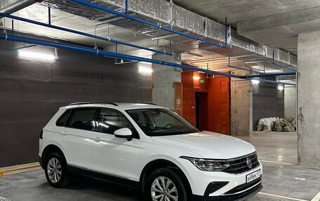 Volkswagen Tiguan II, 2021 год, 2 200 000 рублей, 8 фотография