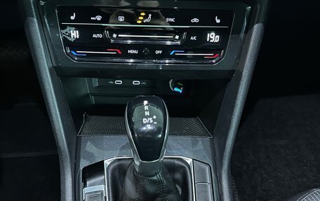 Volkswagen Tiguan II, 2021 год, 2 200 000 рублей, 22 фотография