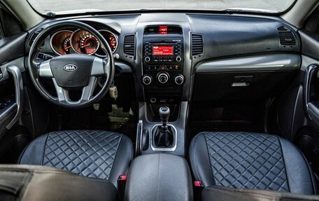 KIA Sorento II рестайлинг, 2010 год, 1 149 000 рублей, 15 фотография