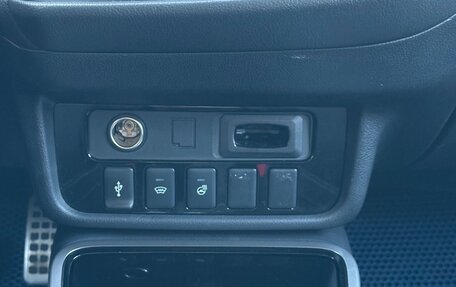 Mitsubishi Outlander III рестайлинг 3, 2018 год, 1 950 000 рублей, 23 фотография