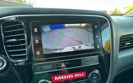 Mitsubishi Outlander III рестайлинг 3, 2018 год, 1 950 000 рублей, 34 фотография