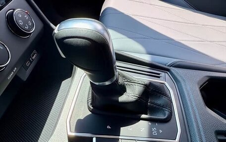 Volkswagen Lavida, 2024 год, 1 920 000 рублей, 13 фотография