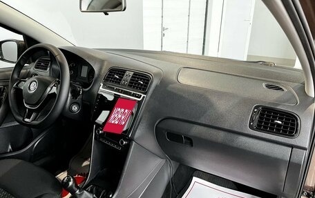 Volkswagen Polo VI (EU Market), 2017 год, 899 000 рублей, 14 фотография