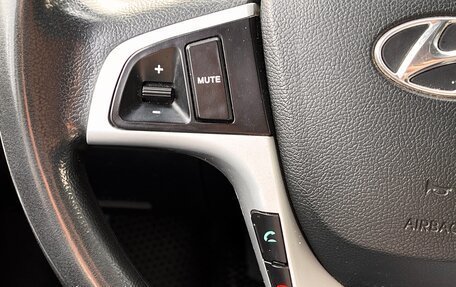 Hyundai Solaris II рестайлинг, 2012 год, 779 000 рублей, 13 фотография