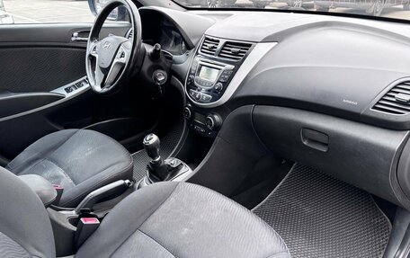 Hyundai Solaris II рестайлинг, 2013 год, 690 000 рублей, 9 фотография