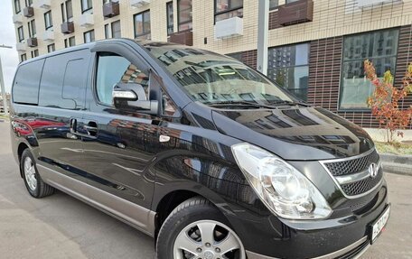 Hyundai Grand Starex Grand Starex I рестайлинг 2, 2012 год, 1 890 000 рублей, 2 фотография