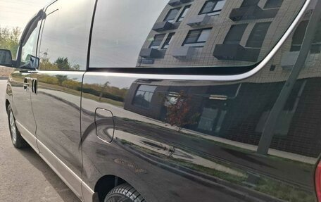 Hyundai Grand Starex Grand Starex I рестайлинг 2, 2012 год, 1 890 000 рублей, 11 фотография